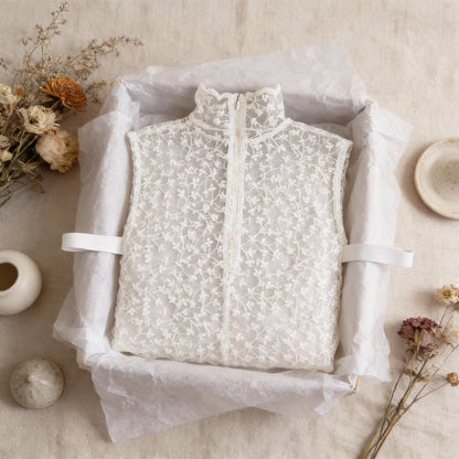 Beige lace Peter Pan collar packaged in gift box